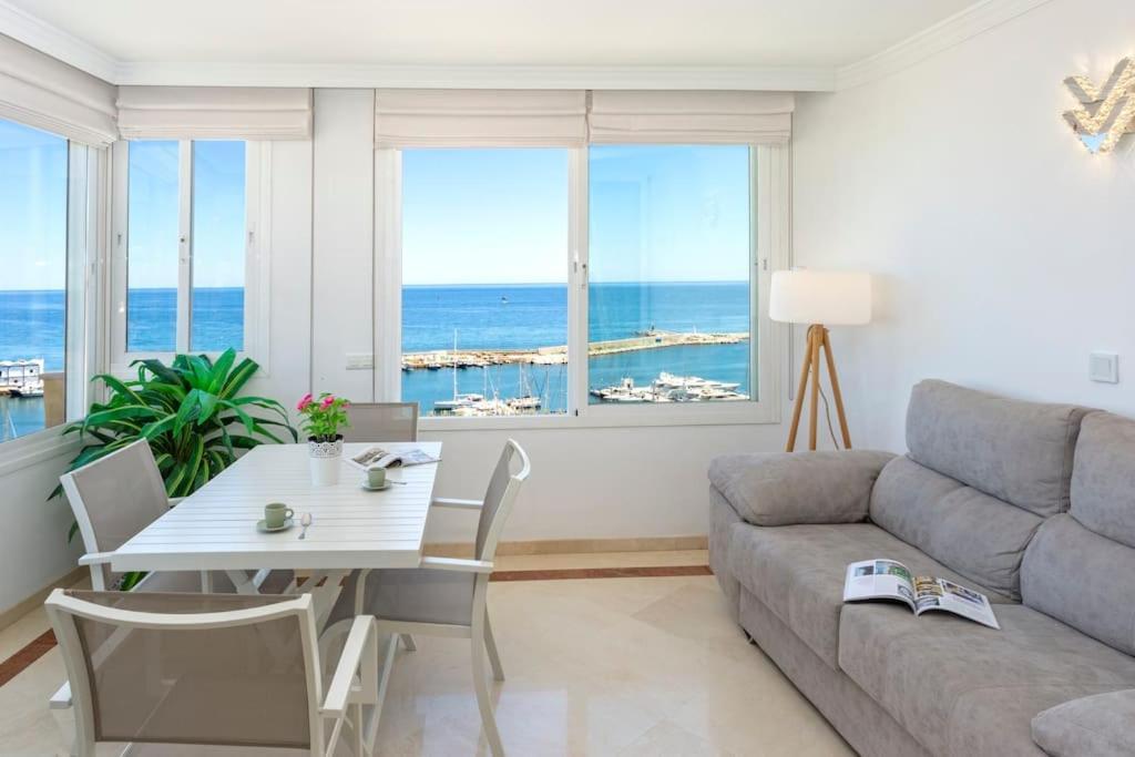 Estepona Luxury Seafront Penthouse With Parking Exterior photo