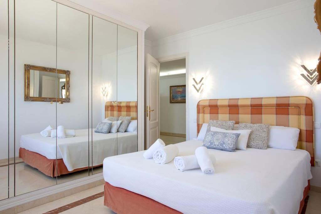 Estepona Luxury Seafront Penthouse With Parking Exterior photo